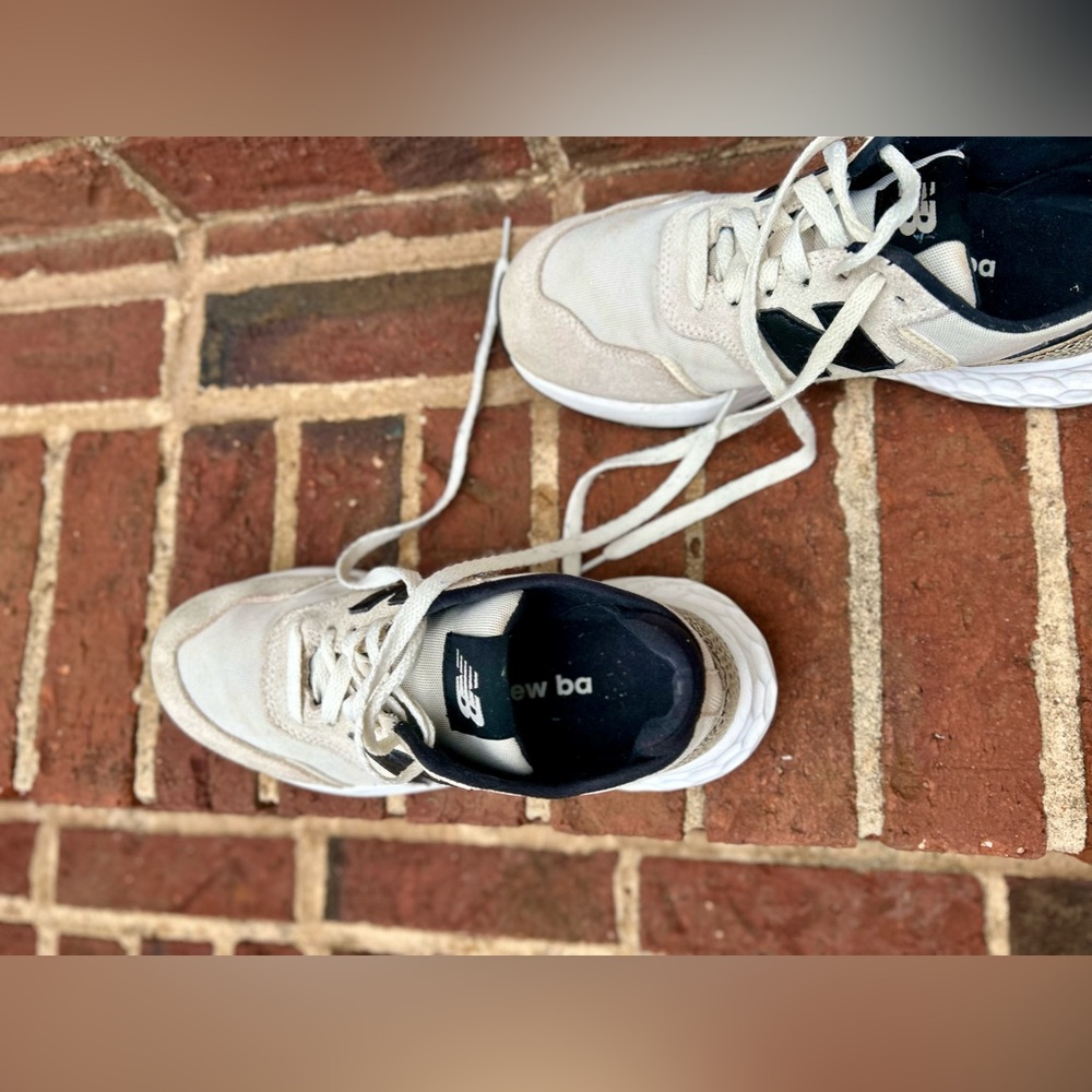New Balance - Picture 4 of 6